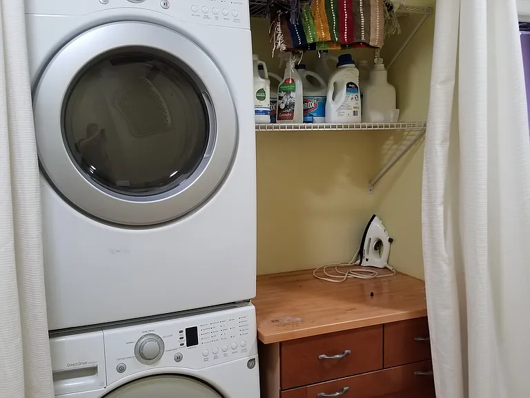 Washer/dryer on second floor