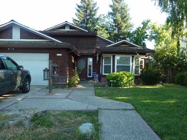 1st image of 1726 Pebblewood Dr