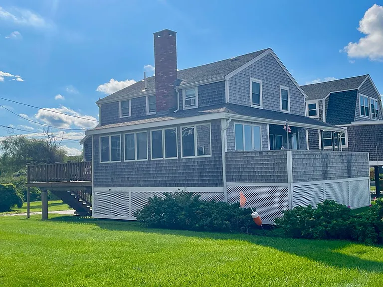 25 Seaside Rd — Photo 3