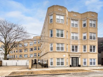 3215 N Francisco Ave UNIT GS, Chicago, IL, 60618