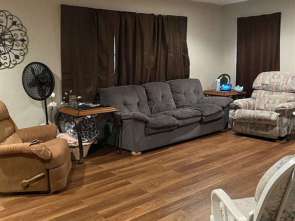 4th image of 613 W Trout St
