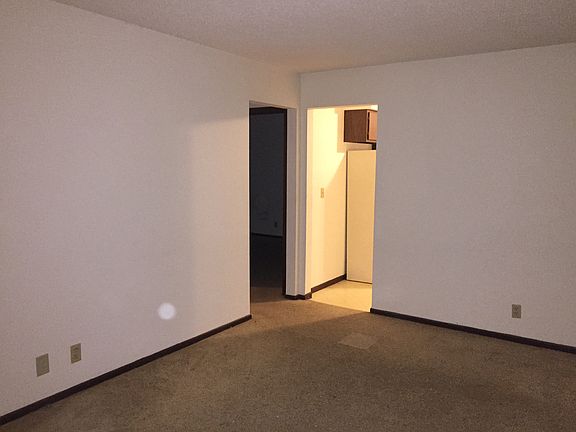 5th image of 371 Southland Dr