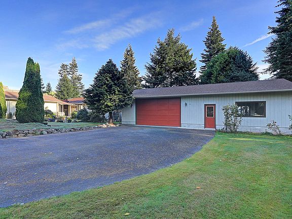 5th image of 2985 Janet Ave