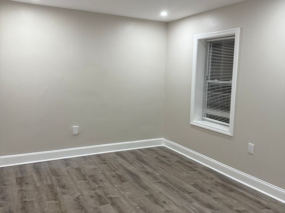 4th image of 1533 Minnesota Rd