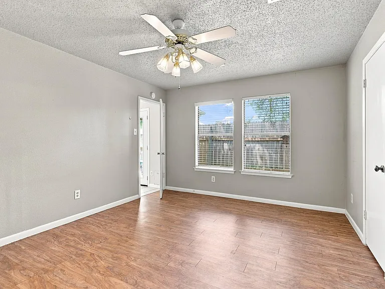 7825 Beauregard Cir #3A — Photo 9
