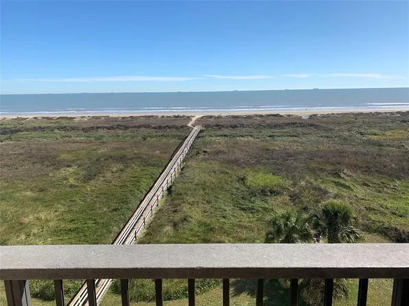 415 E Beach Dr APT 405, Galveston, TX 77550