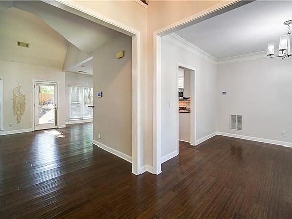 3rd image of 680 Evening Pine Ln