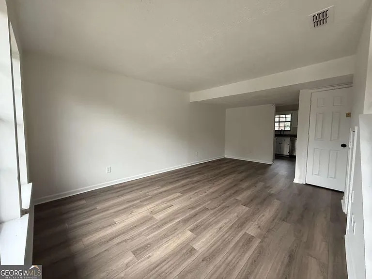 291 W Johnson St #407 — Photo 2