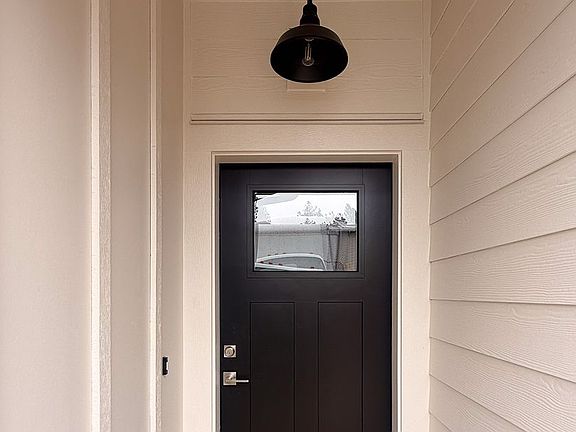 3rd image of 5534-5564 Skyline Rd S #5552