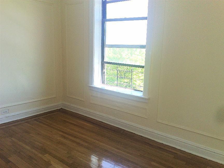 1st image of 76 Vermilyea Ave #2