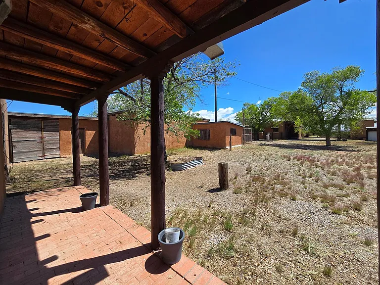 27633 W Frontage Rd — Photo 18