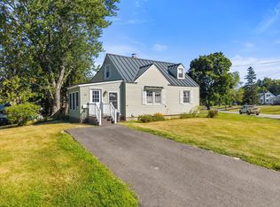 34 Lincoln St, Brewer, ME 04412