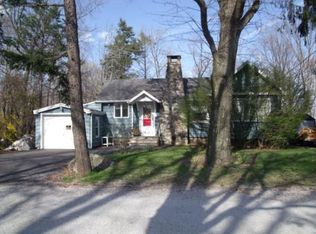 212 Manaticut Rd, Highland Lakes, NJ 07422