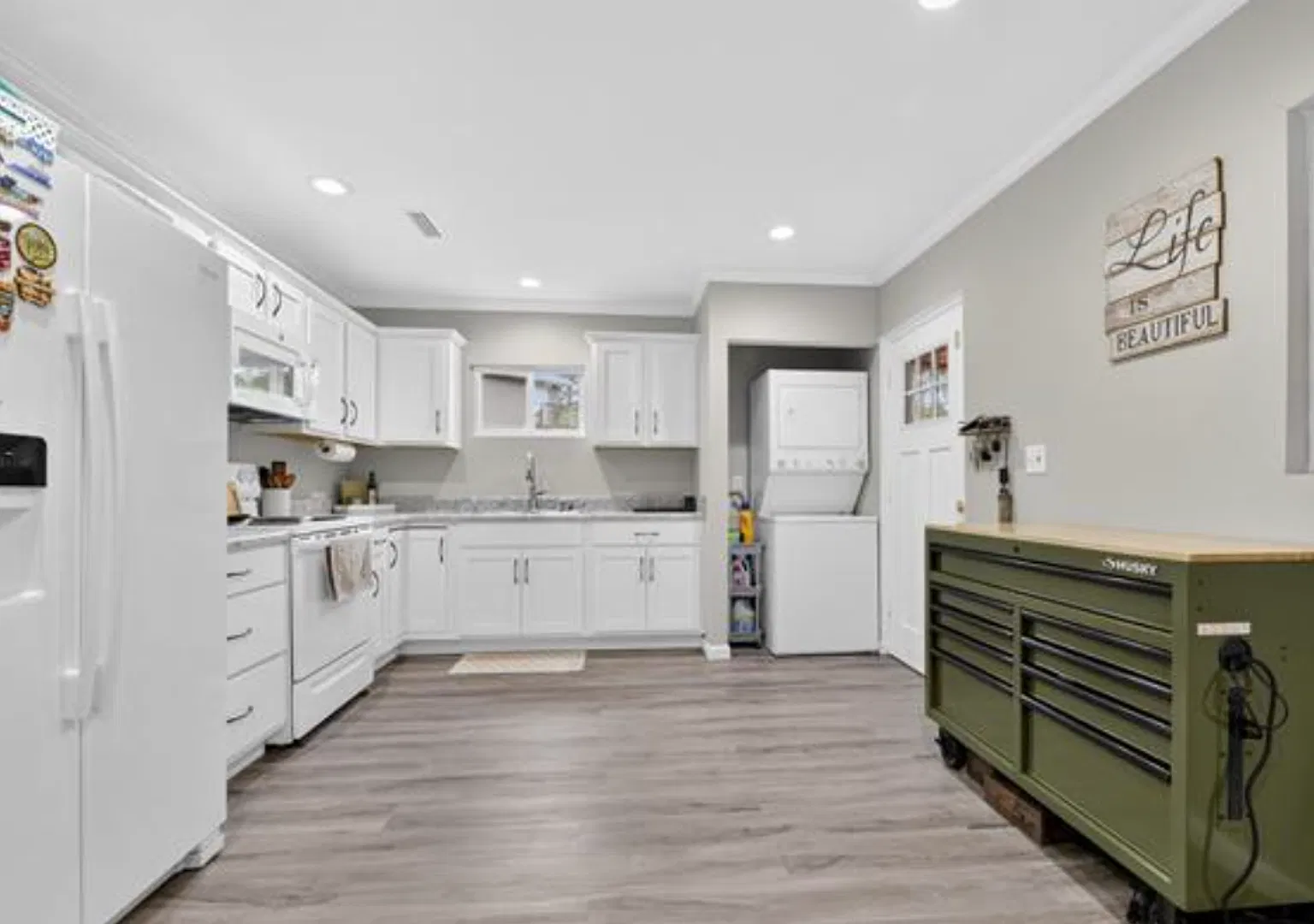 Gorgeous renovated home! — Photo 4