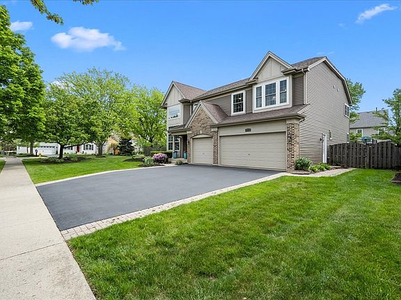 3rd image of 2953 Davenport Dr