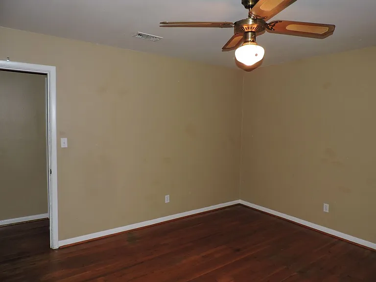 8220 Excelsior Dr — Photo 22