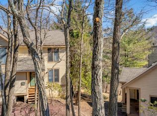 419 Hickory Dr, Tannersville, PA