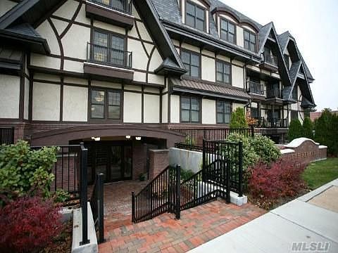 1st image of 77 Maple Ave