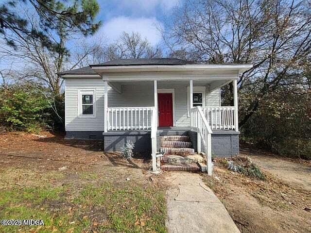 1st image of 424 Pansy Ave