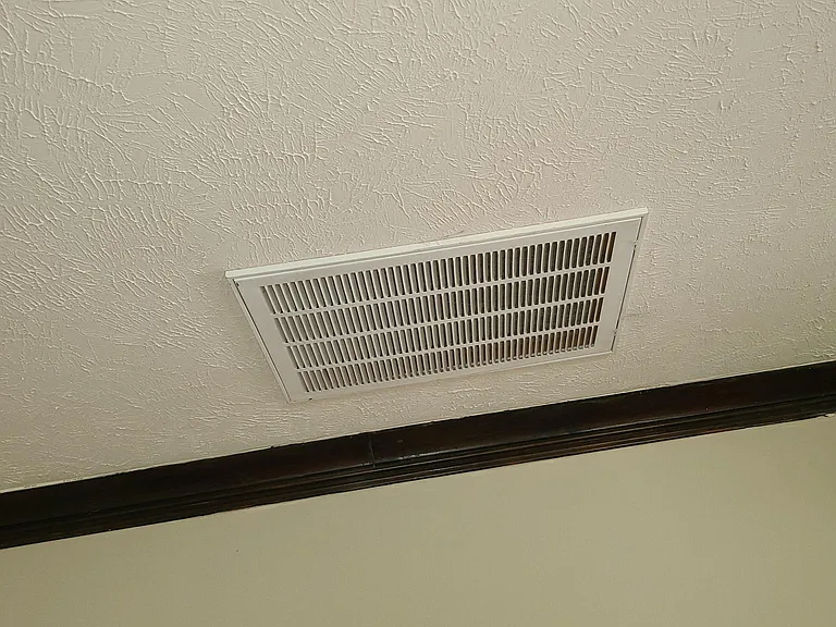 41 Gilbert Ave #E — Photo 9