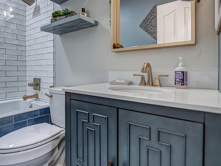 426 N Alder St — Photo 27