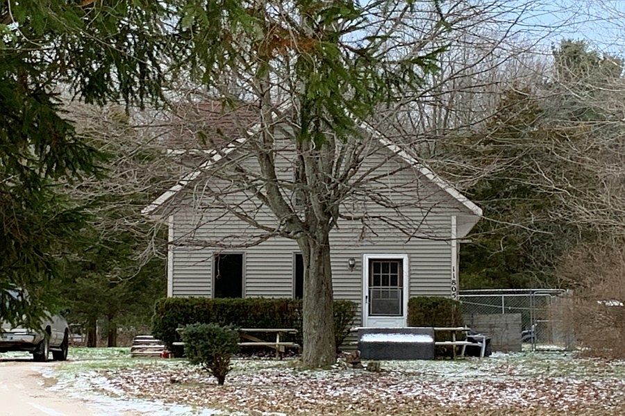 1st image of 11805 168th Ave