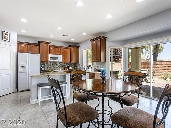 5th image of 9812 Twin Mill St