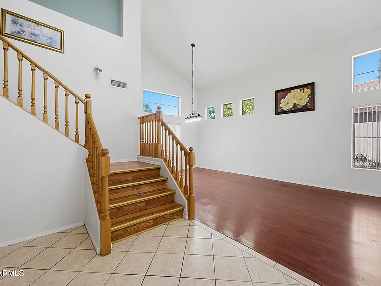 3358 E Park Ave — Photo 2