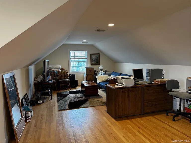 621 E Olive St #2 — Photo 12