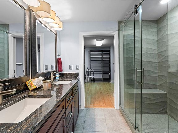 5th image of 1108 N FRANKLIN STREET #707