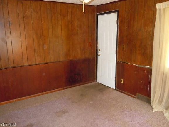4th image of 13408 Kirton Ave