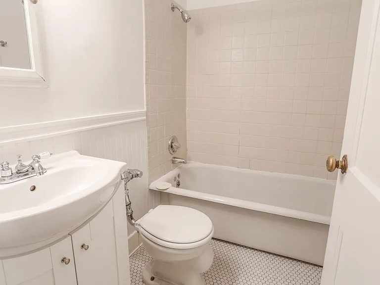 961 N Marion St #4 — Photo 19