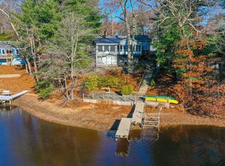 530 Oakridge Ave, North Attleboro, MA 02760