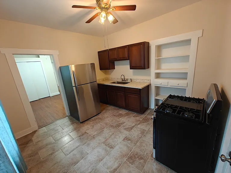 628 N Olympia St #628 — Photo 7