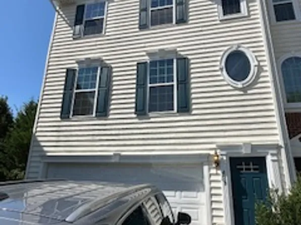 429 Scarecrow Ct, Hockessin, DE 19707