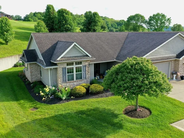 617 Wedgewood Way Unit 617, Millersburg, OH 44654