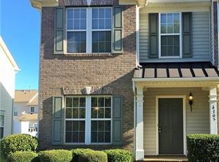 4705 Forestridge Commons Dr, Charlotte, NC 28269