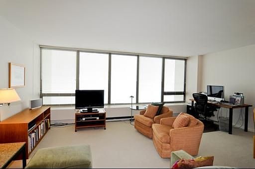 3rd image of 2800 N Lake Shore Dr APT 2305