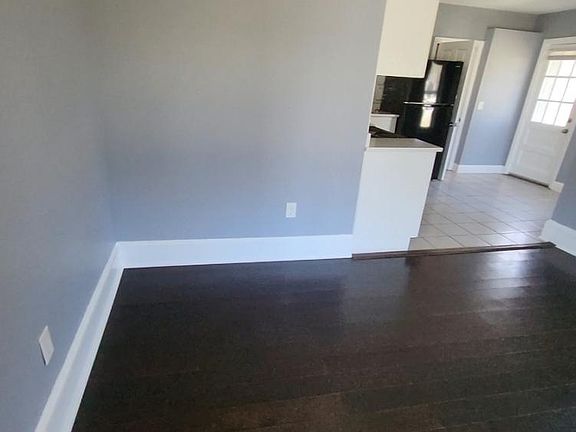 5th image of 126 South St #1