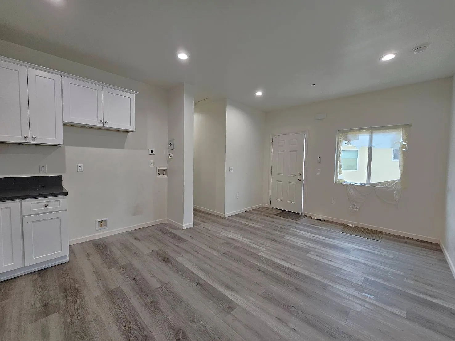 3 bed, 1000 sqft, $2,250 — Photo 4