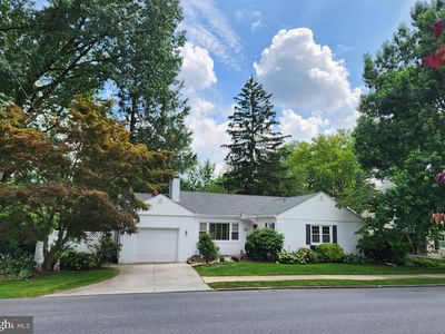 2621 Lincoln St, Camp Hill, PA, 17011
