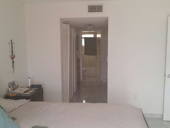 2nd image of 8101 Byron Ave APT 402