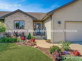 122 Vega Dr, Arlington, WI 53911
