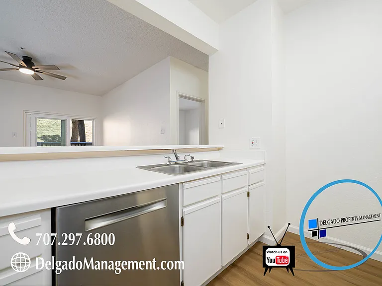 1201 Glen Cove Pkwy #806 — Photo 6