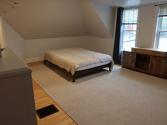 5th image of 95 Hodge Ave