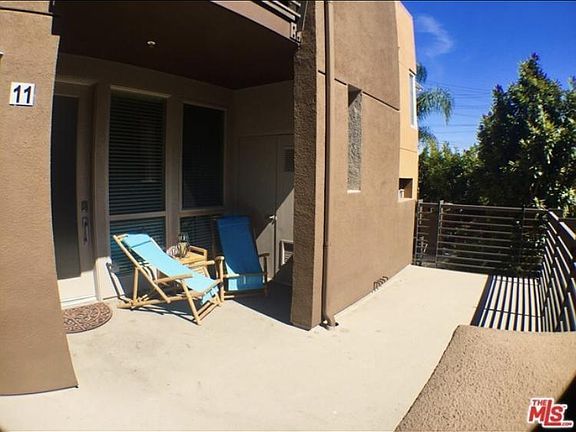 5th image of 5406 W 149th Pl Unit 11