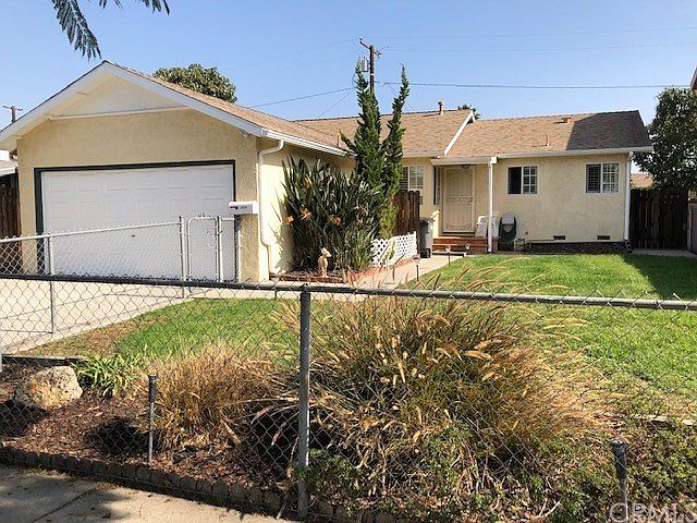 2nd image of 22034 Selwyn Ave