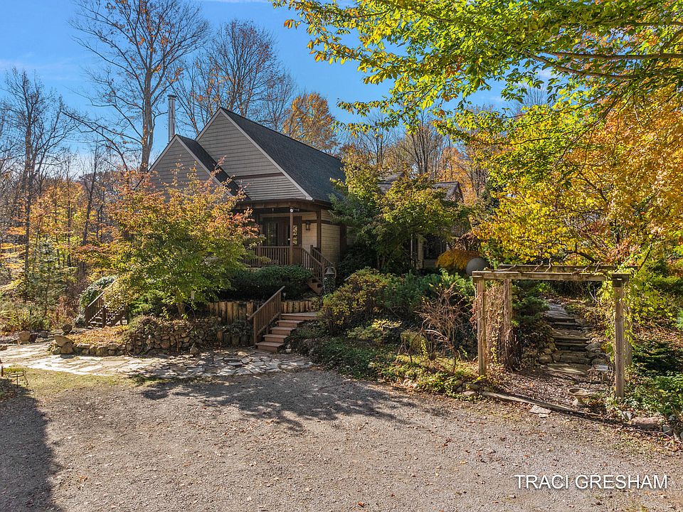 1st image of 4960 S Hilton Park Rd