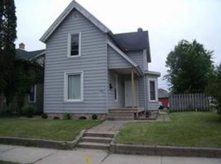 1222 Redfield St, La Crosse, WI 54601