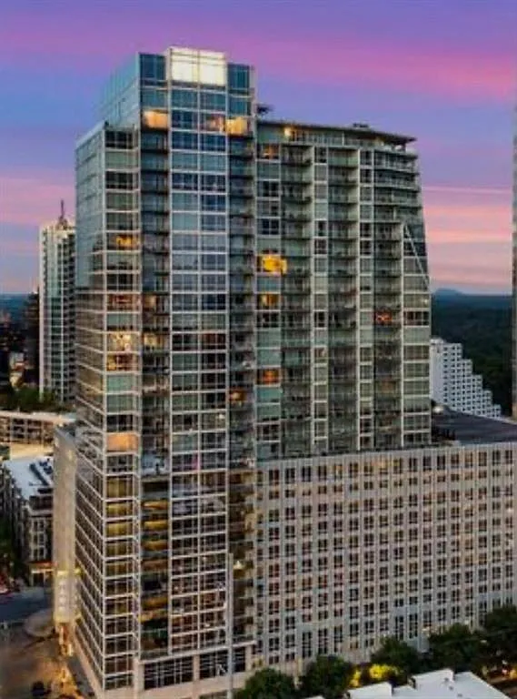1 bed, 1.0 bath, 944 sqft, $2,600 — Photo 1